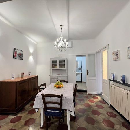 House Silvia By Holiday World Генуя Экстерьер фото